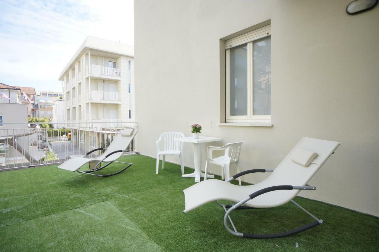 Hotel Mon Pays Rimini Ngoại thất bức ảnh